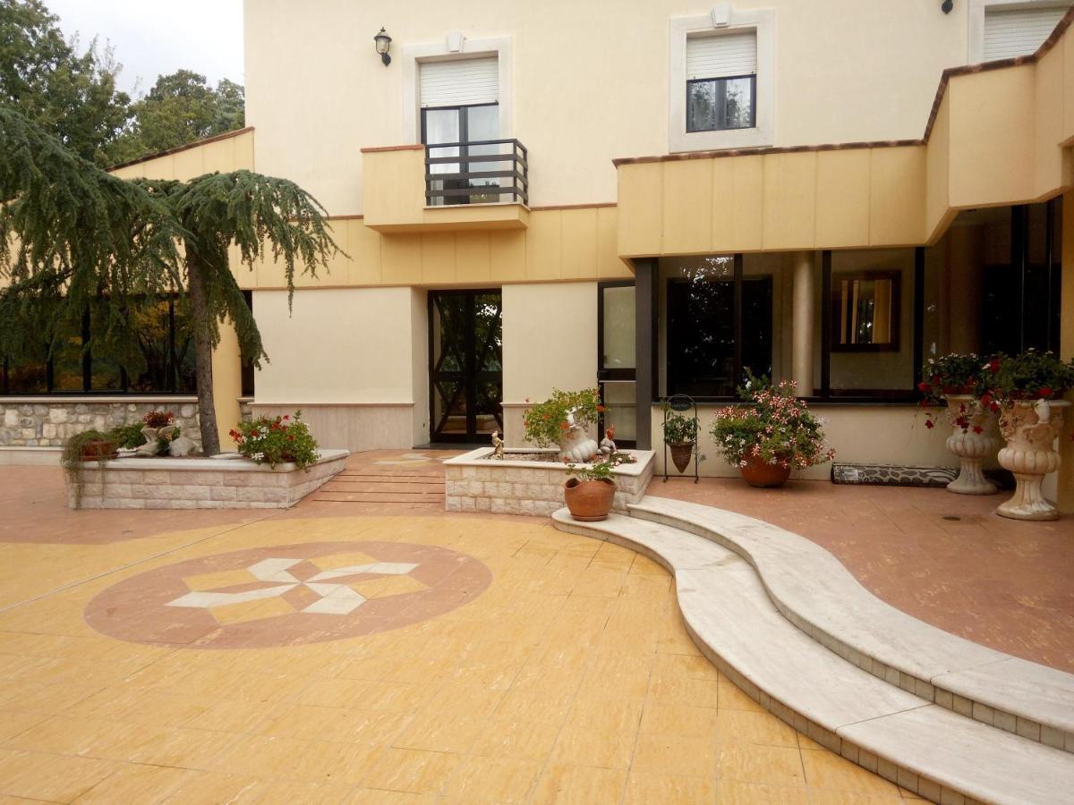 Hotel Al Querceto Tocco Caudio Dış mekan fotoğraf